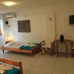 Ξενοδοχείο με διαμερίσματα Katerina For Rent 3*